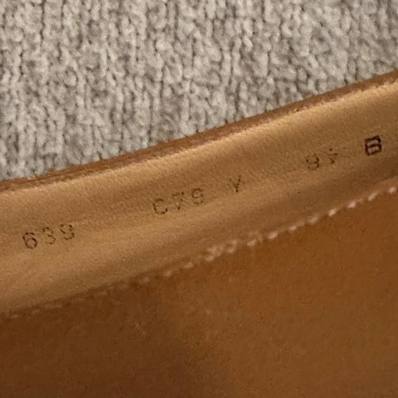 Women’s Ferragamo 3” heels shoes pumps - Beige size 9.5 - Picture 6 of 6